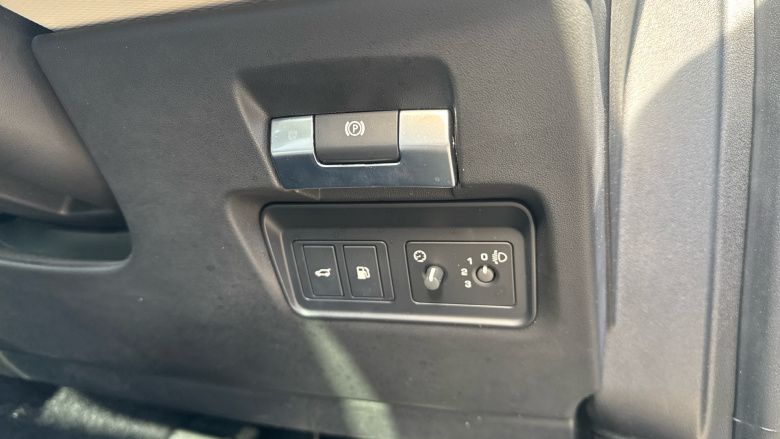 Land Rover Discovery Sport 1.5 P300e Urban Edition 5dr Auto [5 Seat] Station Wagon